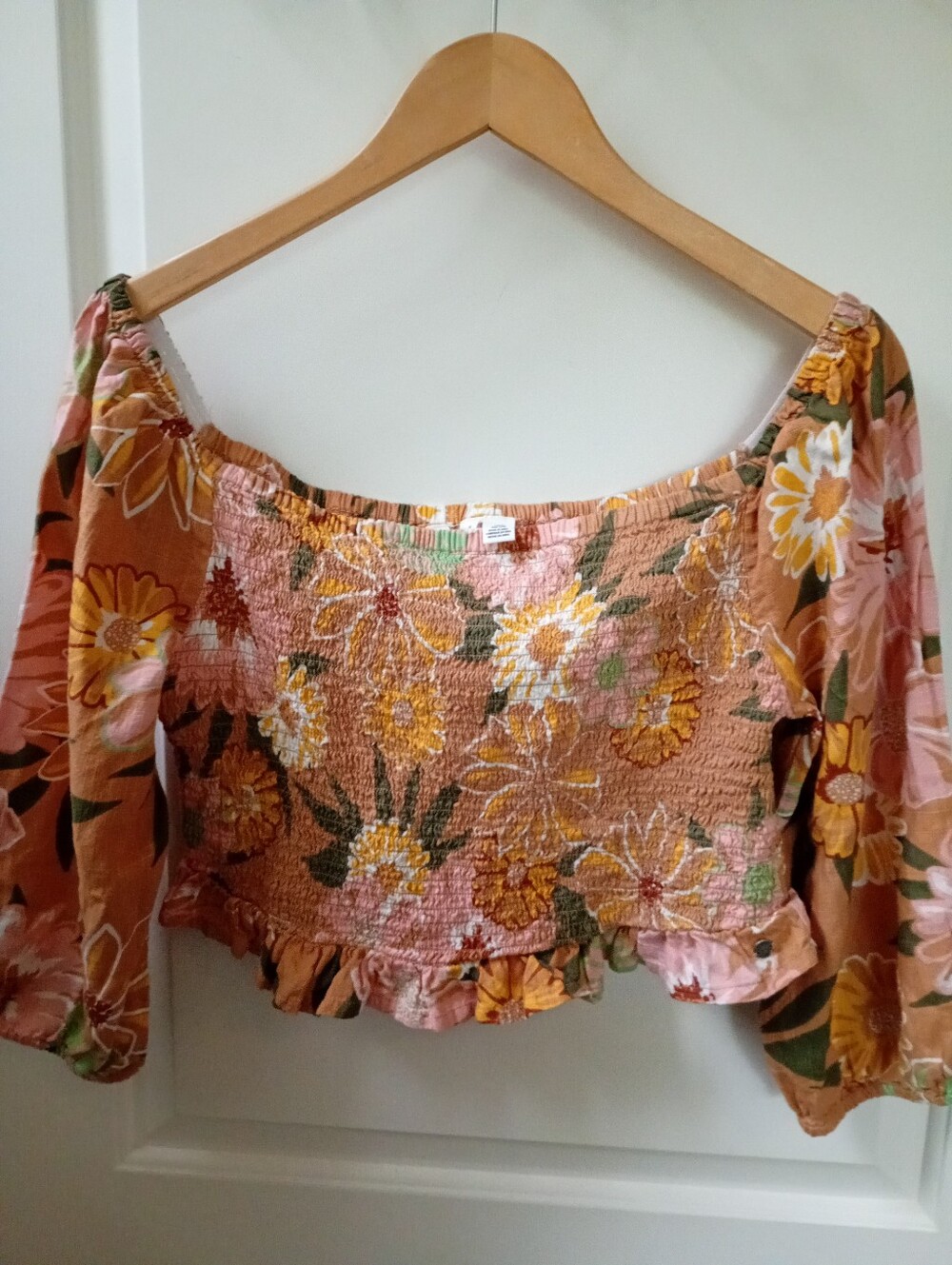Roxy | Rust-Pink Floral Smocked Off-Shoulder Crop Top | L